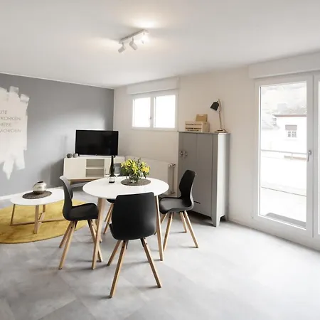 アパート Claes Weinquartier - & Wine By Niko Schmitt トリッテンハイム