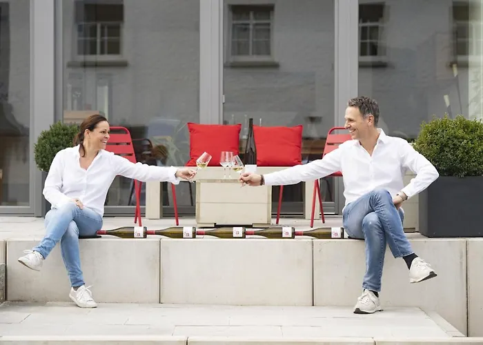 Claes Weinquartier - & Wine By Niko Schmitt Trittenheim